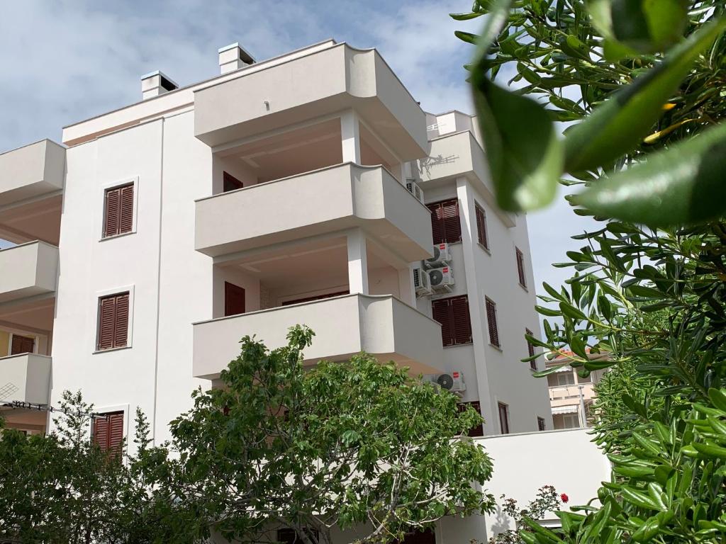 Maru 8 Apartment in Novalja 2