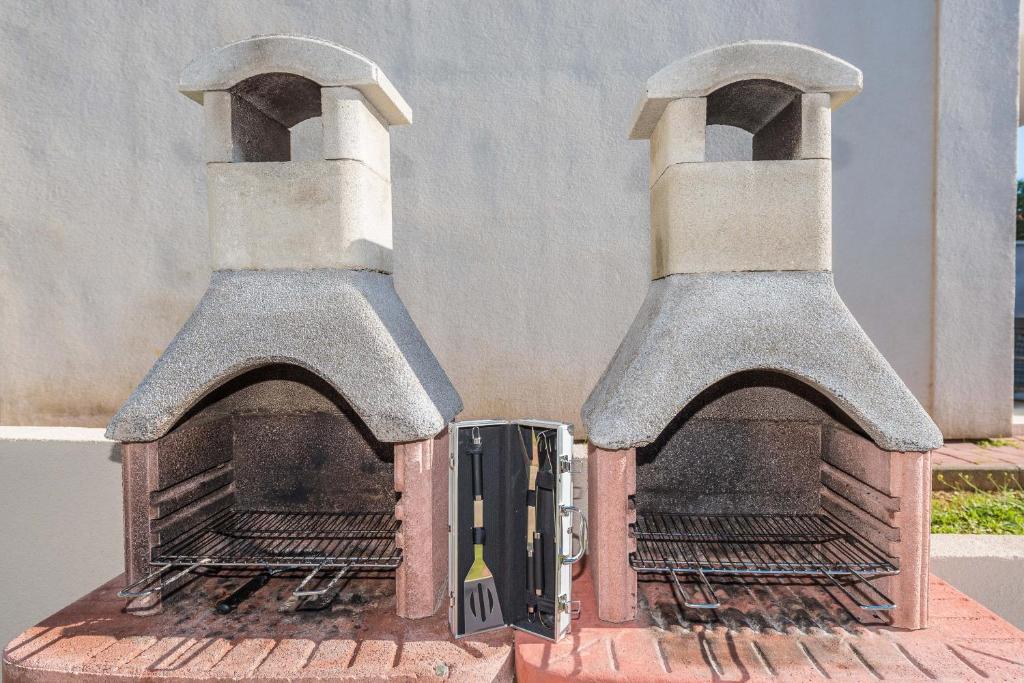 Meteorite 6 Apartment in Novalja 4