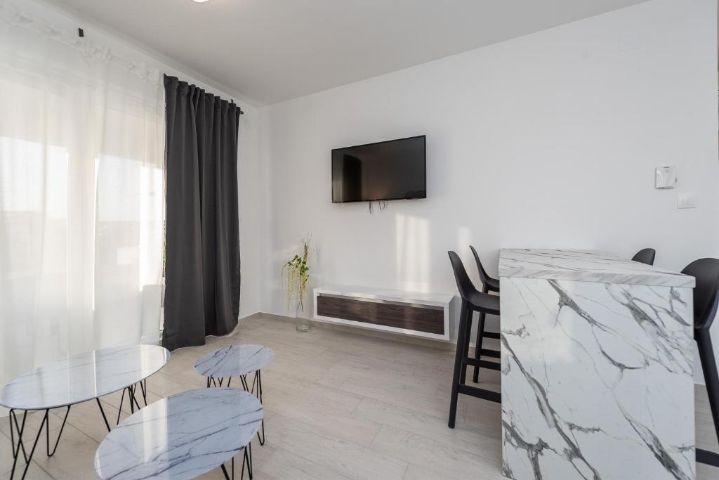 Pool Maris B 4 Apartment mit Terrasse in Novalja 4