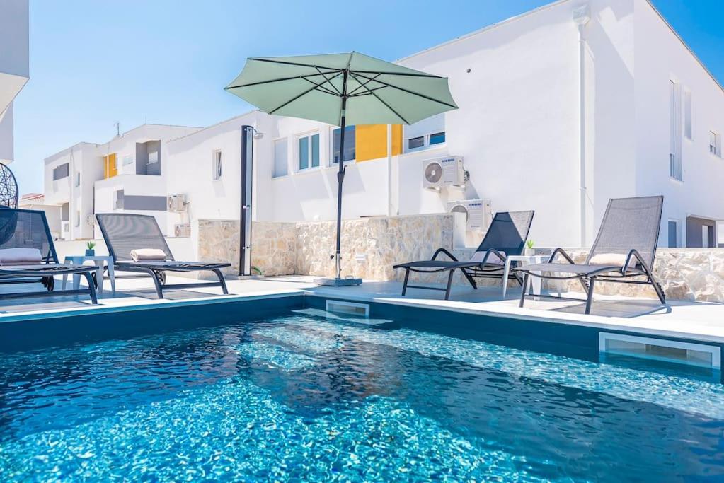 Sunset Mood Apartment 4