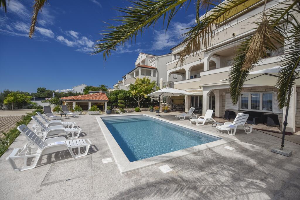 Tolo 6 Apartment in Novalja 3