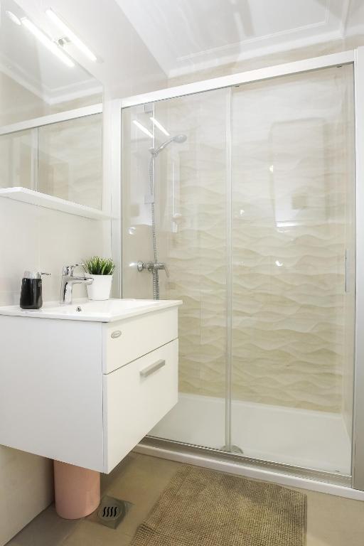 Tomana 6 Apartment mit Terrasse in Novalja 5