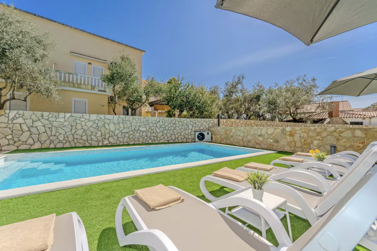 Villa Anita 6 Apartment in Novalja 3