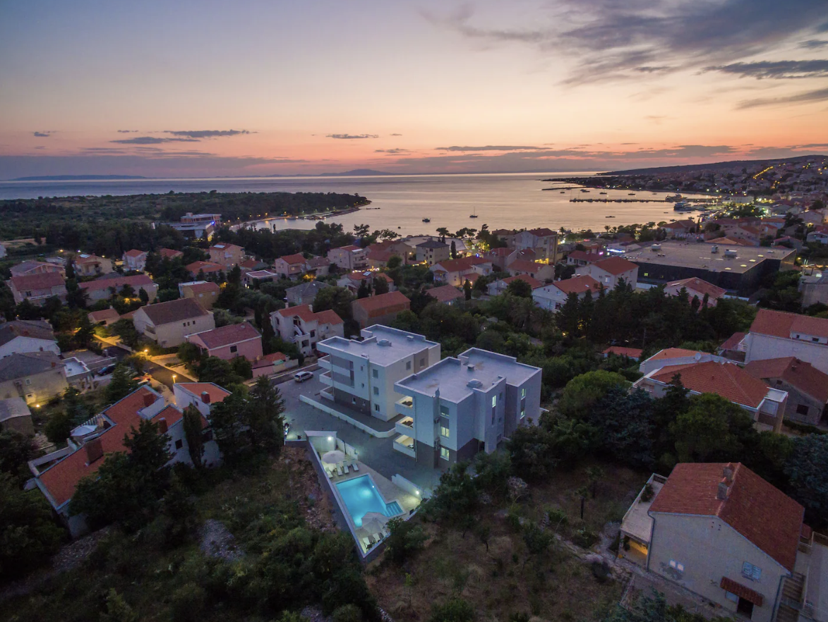 Villa Mel-Mari 6 Apartment mit Pool in Novalja 2