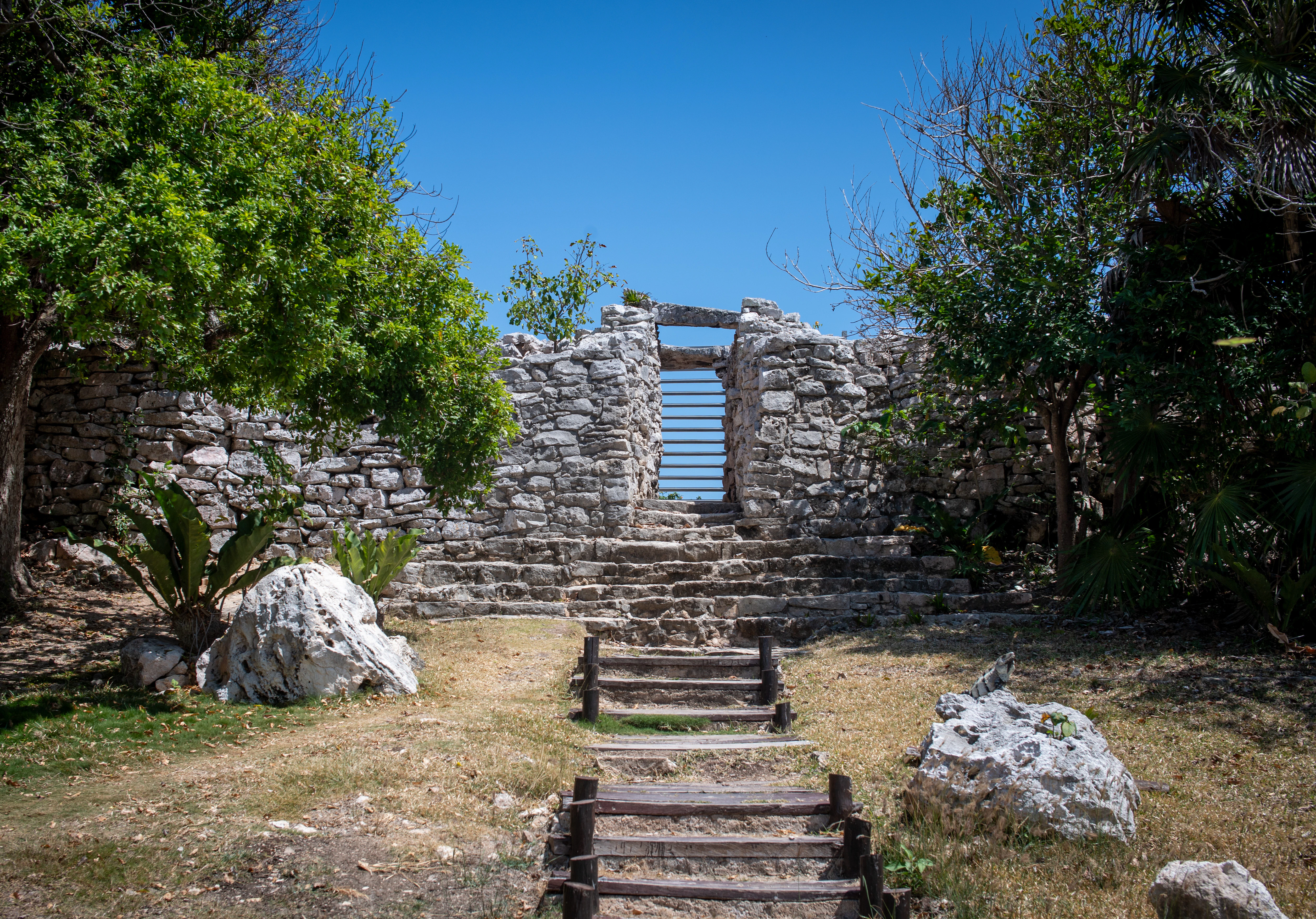 Stone ruins with steps leading to a gateway